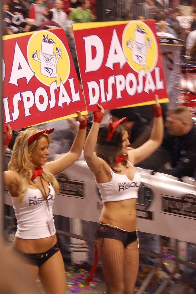 The hottest girls from the Wing Bowl - 07