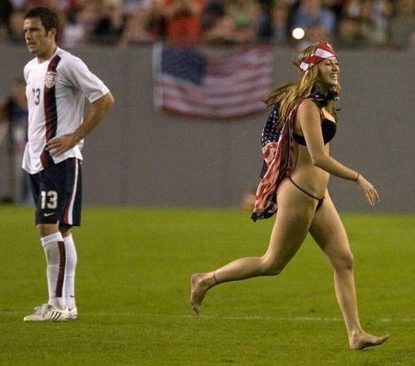 Streakers and sports - 24