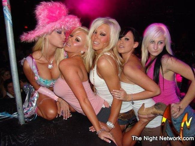 The hottest Go-Go dancers - 11