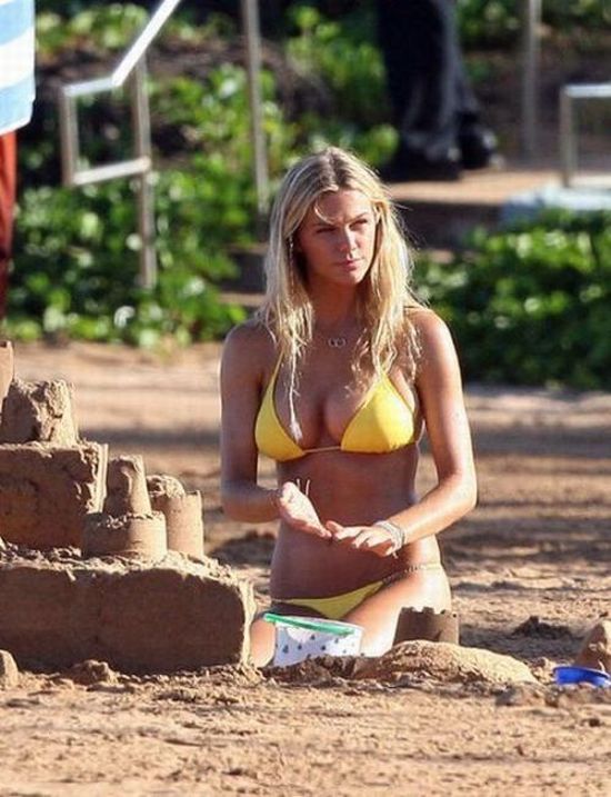 Brooklyn Decker, the sexiest woman in 2010 according to Esquire magazine - 01