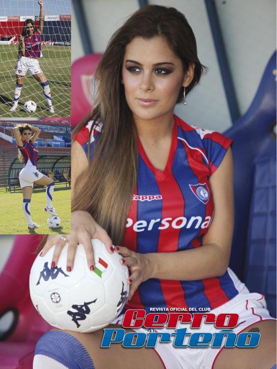 The famous and the hottest fan of Paraguay - Larissa Riquelme - 04