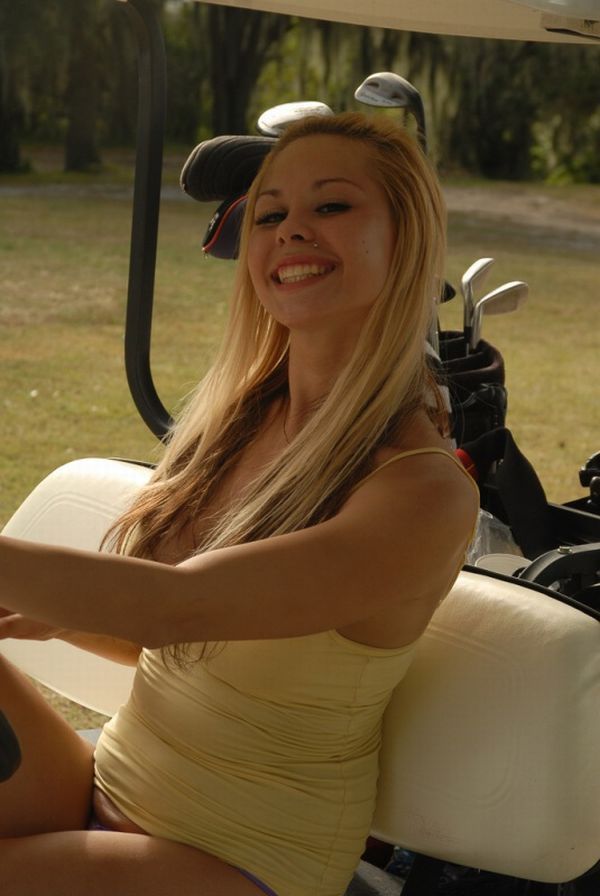 Balls, clubs and hot girls – who’d refuse to look at such a golf game? - 18