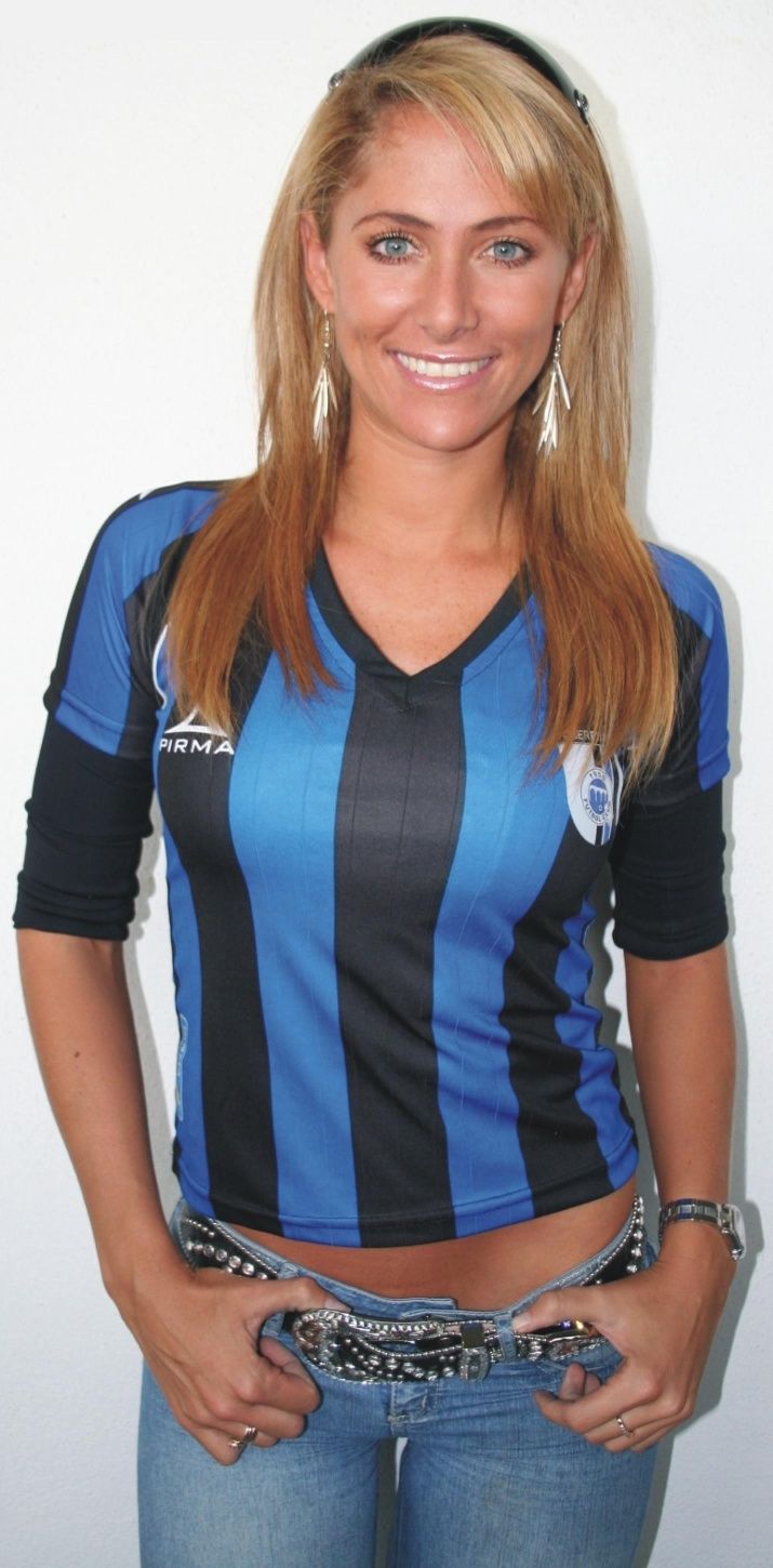 The sexiest sports reporter Ines Sainz Gallo - 12