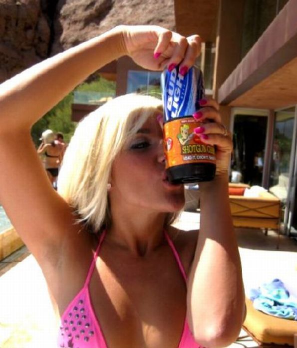 Crazy muchachas shotgun beer - 03