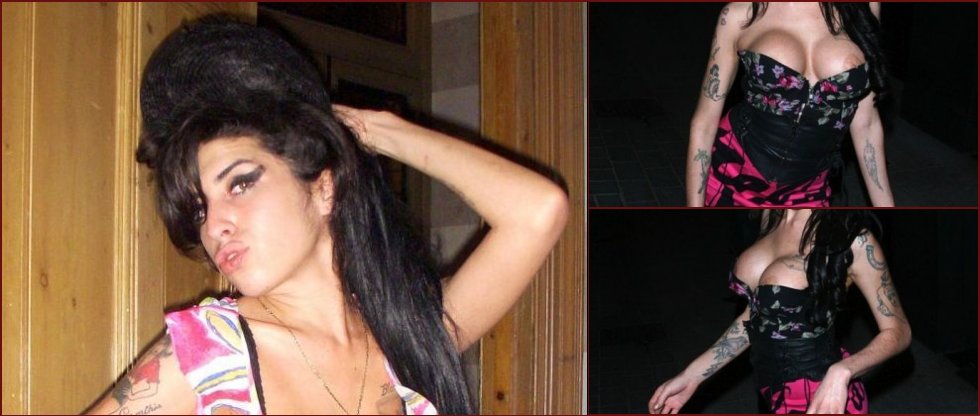 The best topless moments and nipslips of Amy Winehouse - 2