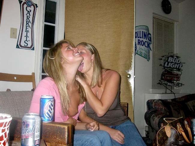 Girls and alcohol - the most important “ingridients” of any party - 22