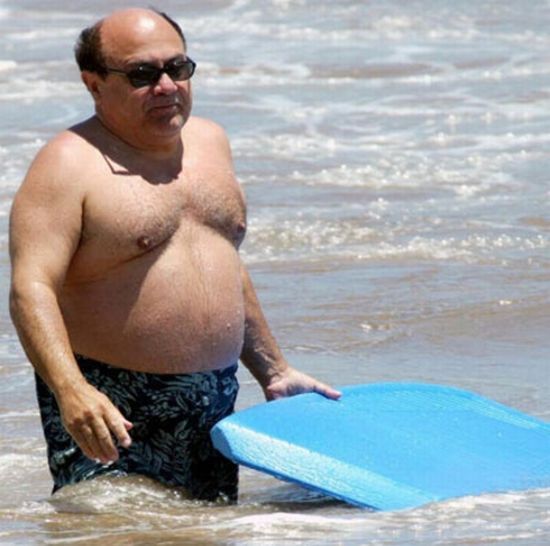 Male celebrities with moobs - 04