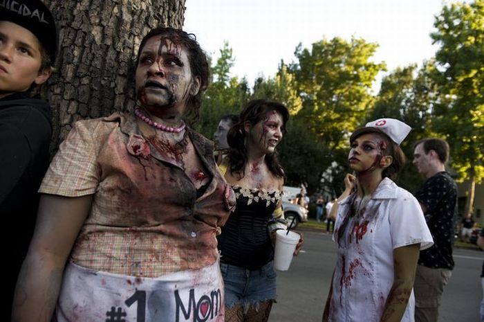 Zombies invasion in Sacramento - 07