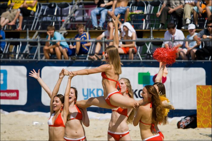 Cheerleaders at the festival of the beach soccer - 00