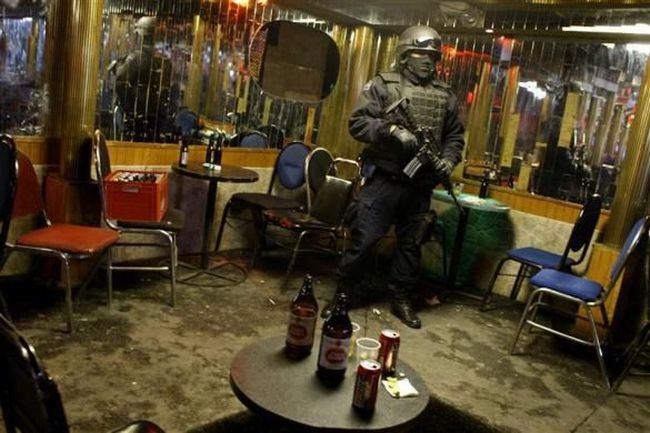 Brutal war with drug cartels in mexico - 08