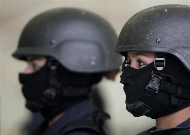 Brutal war with drug cartels in mexico - 24