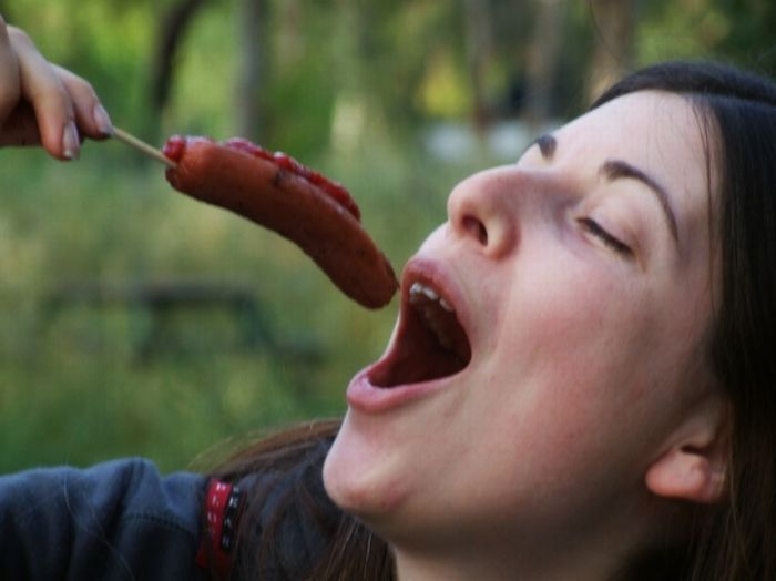 Girls who love hot-dogs - 14