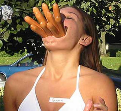 Girls who love hot-dogs - 20