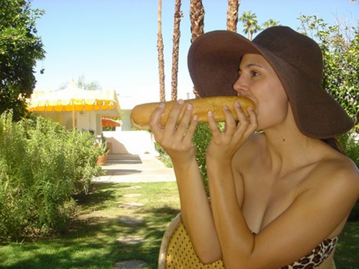 Girls who love hot-dogs - 25