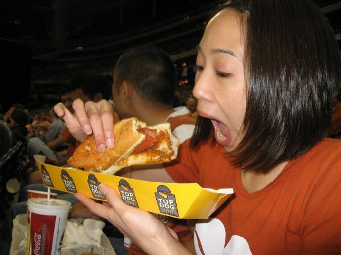 Girls who love hot-dogs - 27