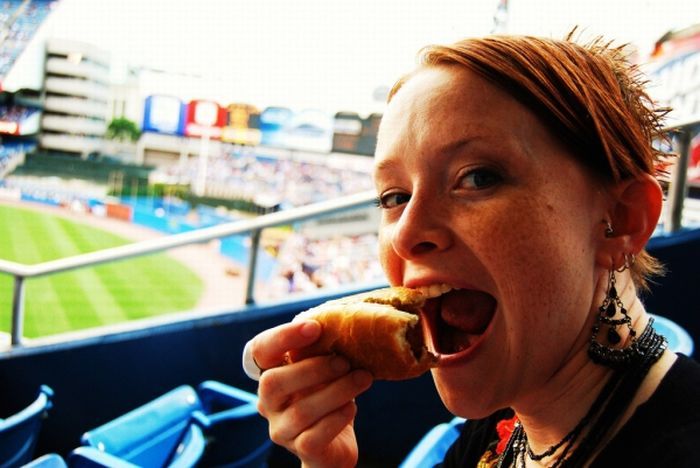 Girls who love hot-dogs - 30
