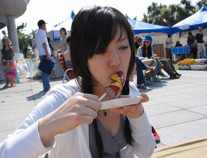 Girls who love hot-dogs - 41