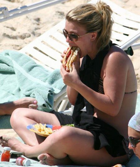 Girls who love hot-dogs - 68