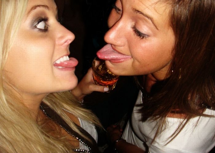 Girls kissing - 35