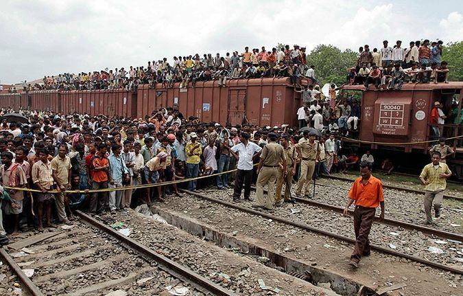 Train collisions in India - 00