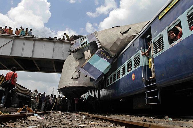 Train collisions in India - 08