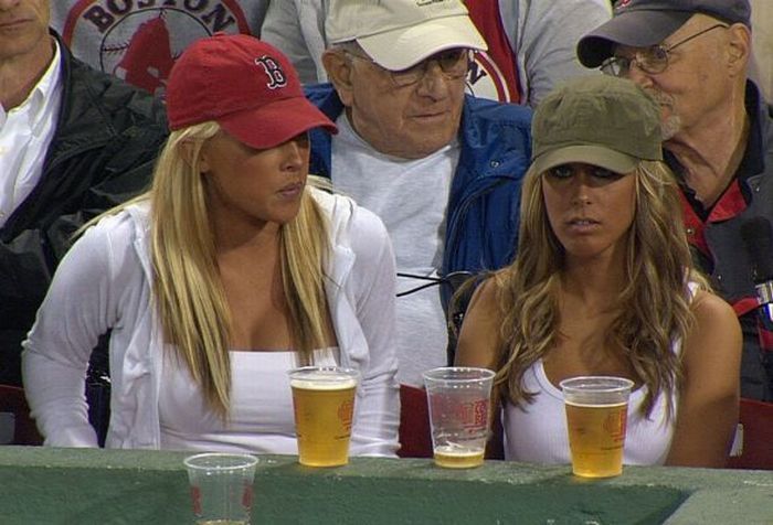 The sexiest Red Sox fans - 10