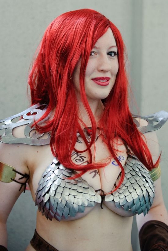 Best Cleavages From Comic Con Convention 53 Pics