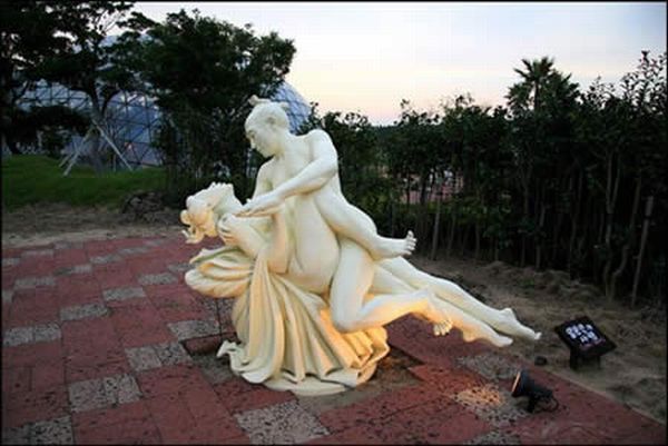 Such unusual monuments - 15