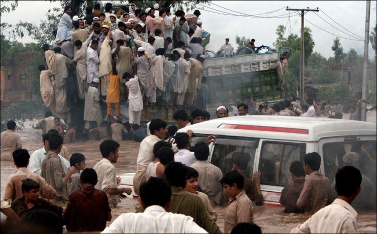 Horrible flood in Pakistan - 01