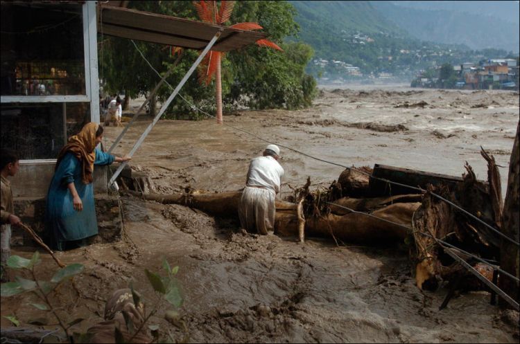 Horrible flood in Pakistan - 04