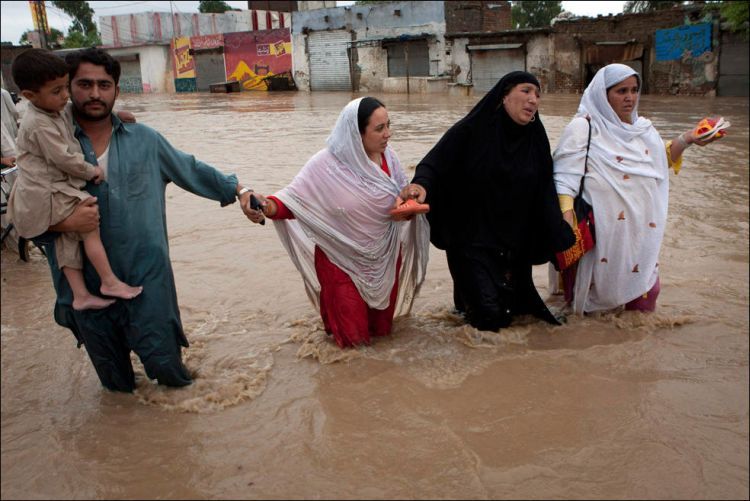 Horrible flood in Pakistan - 07