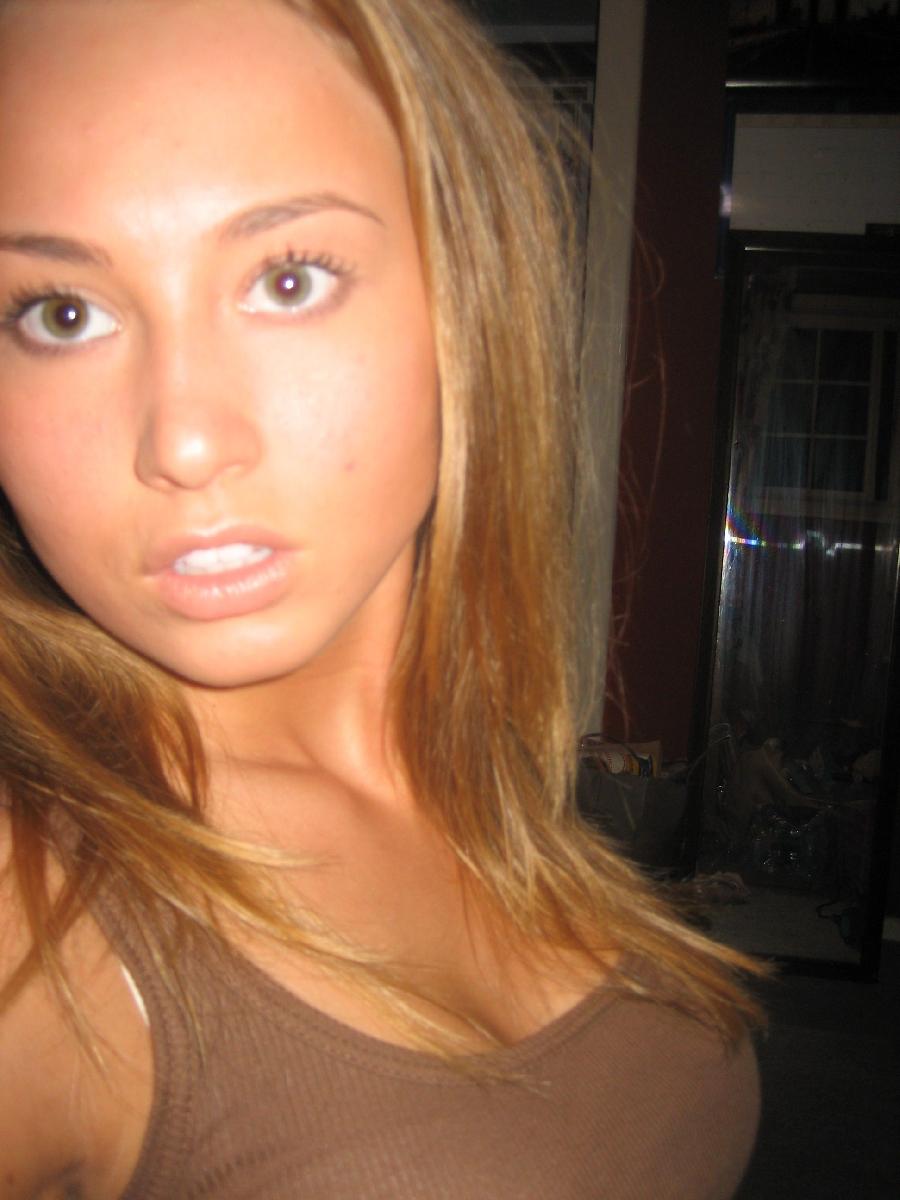 Perfect amateur blond girl - 3