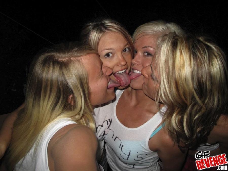 4 crazy girls with keg beer - 3