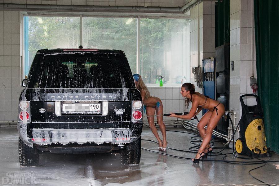 Bikini car wash girls - 10