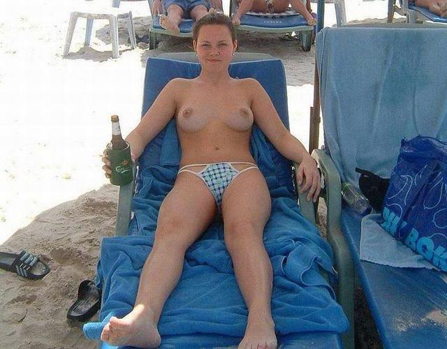 Beach topless - 26