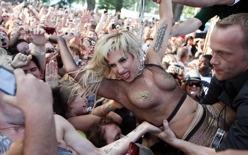 Lady Gaga crowd surfing - 2