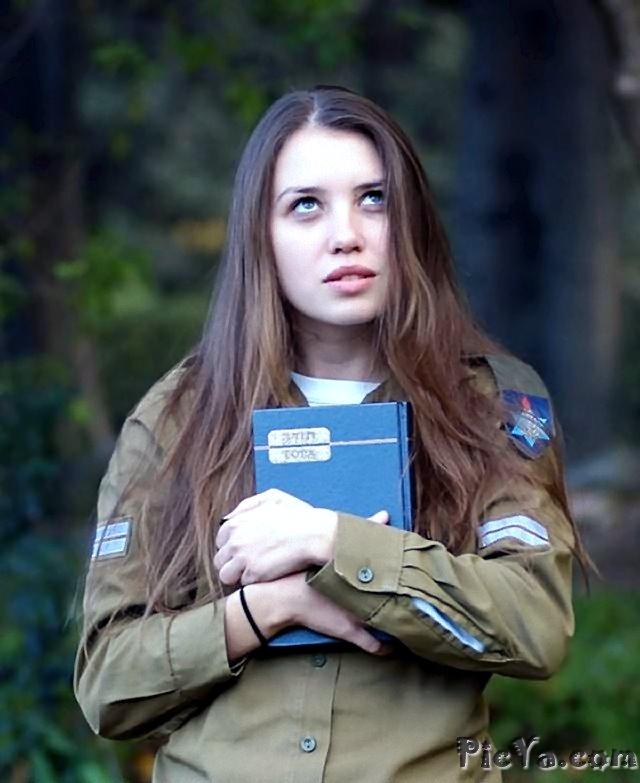 Beautiful female soldiers from Israel - 18