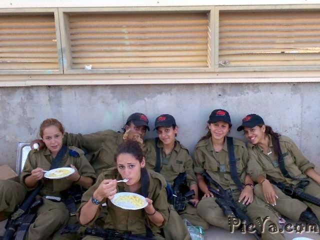 Beautiful female soldiers from Israel - 20