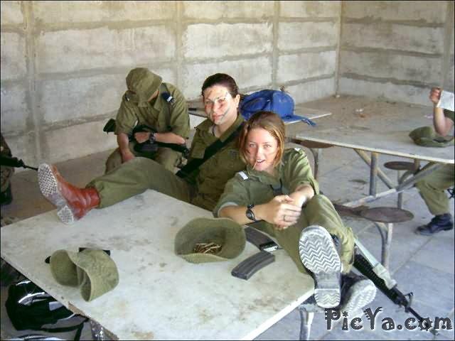 Beautiful female soldiers from Israel - 24