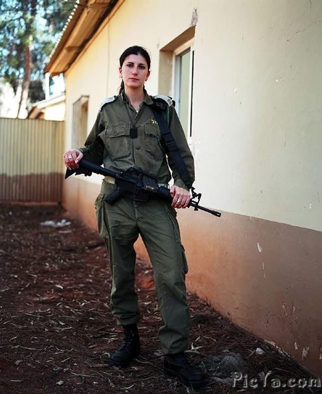 Beautiful female soldiers from Israel - 38