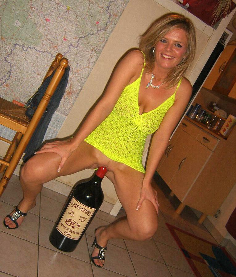 Amateurs teen have crazy masturbation with her favorite toy - NSFW (50 pics)